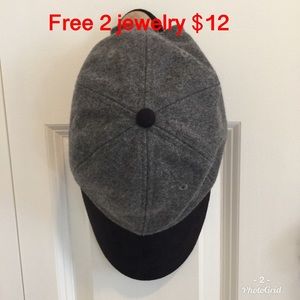 Fall/winter hat Express